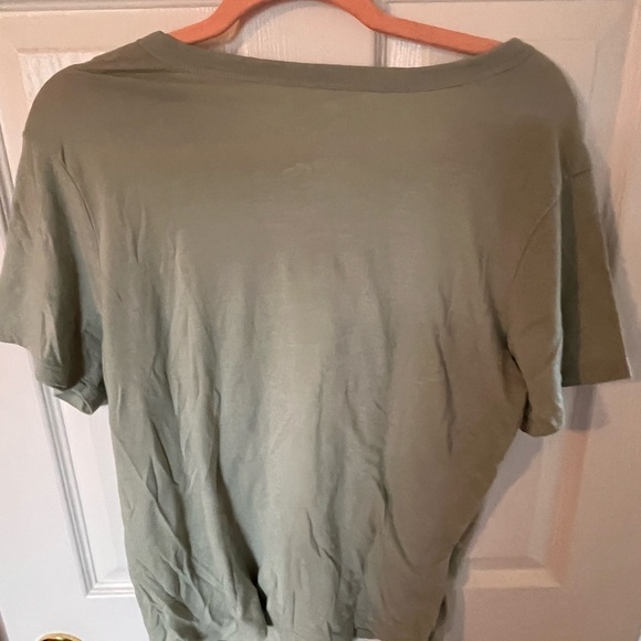 Disney Princess Tiana Olive Tee - Picture 3 of 4